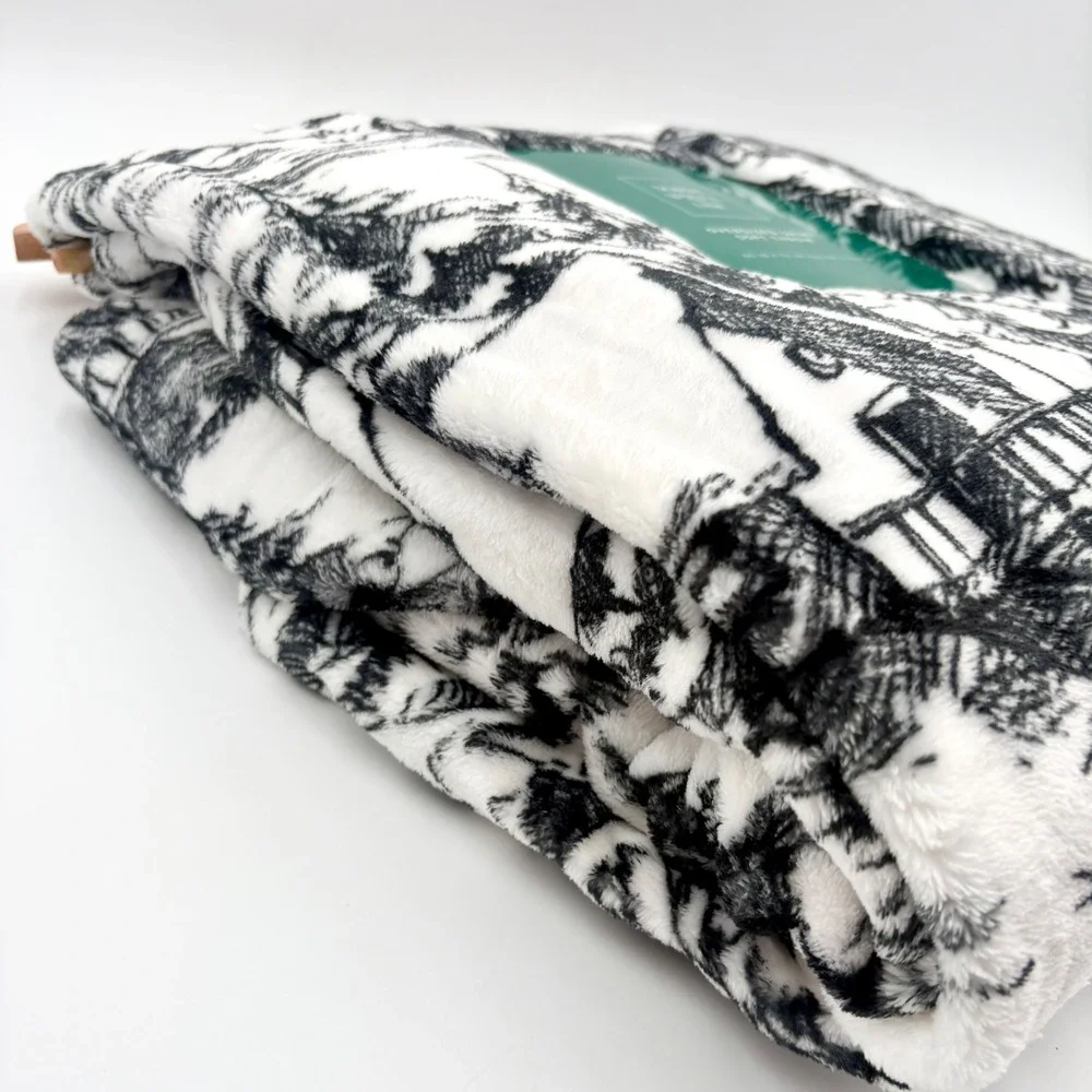 North Spruce Lane‎ Oversized Soft Throw Blanket Black White Cabin Tre